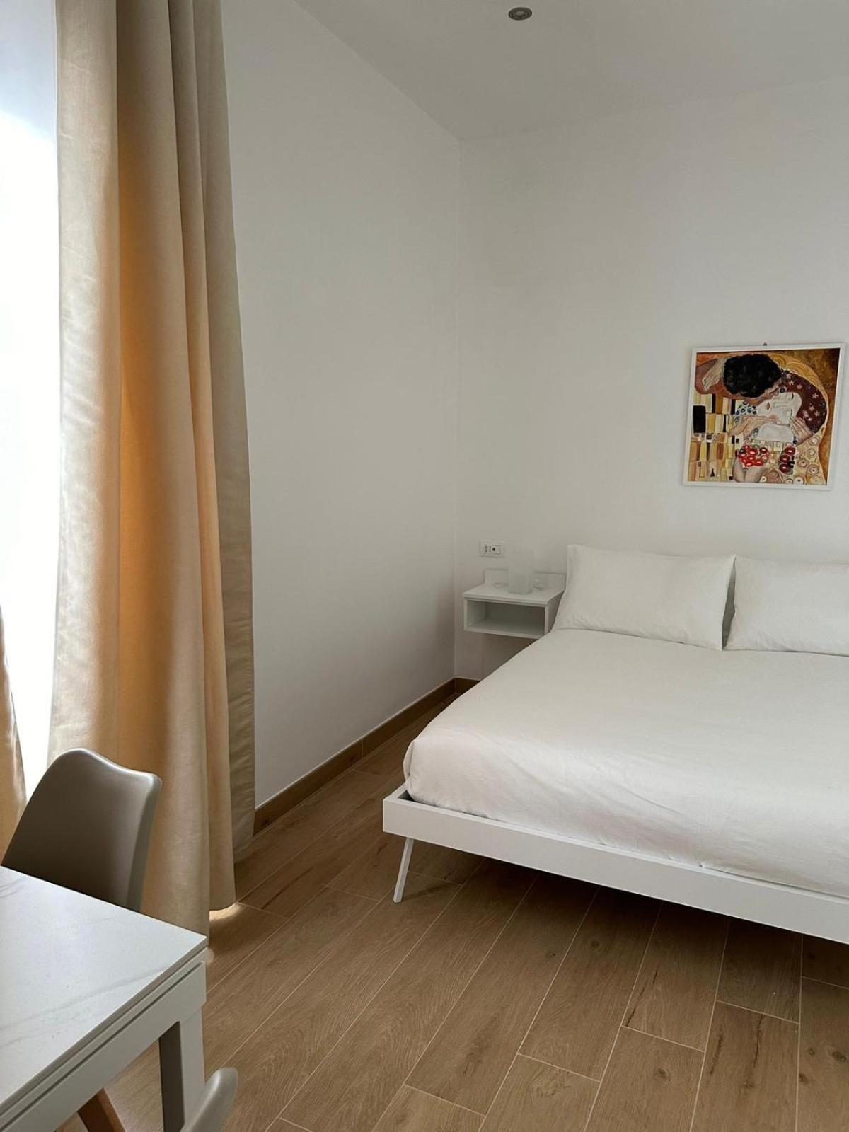 Vr Home Caserta Exteriör bild